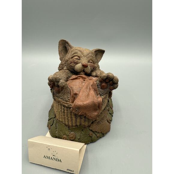 Vintage Amanda #9065 Sleeping Cat Figurine in Basket w/ Blanket 1993 by Willitts - Picture 2 of 9